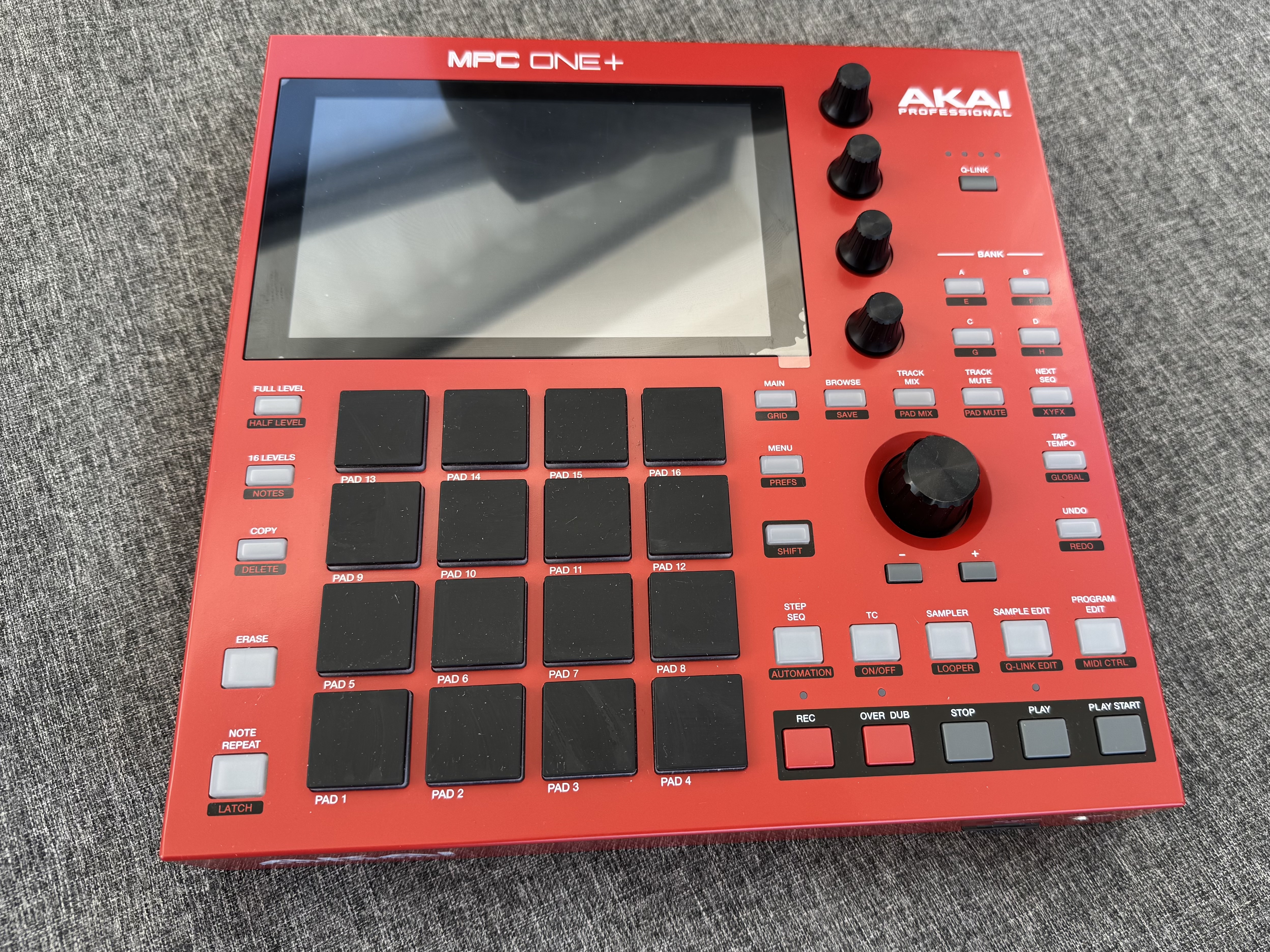Akai MPC ONE+ foto 3